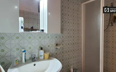 Habitación privada en Via Oriola, imagen 9 de 18