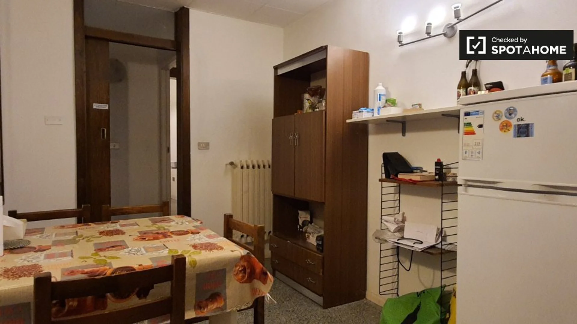 Pokój do wynajęcia w mieszkaniu studenckim w , w pełni umeblowany