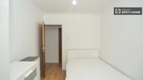 Privatzimmer in der Allerton House, bild 5 von 19