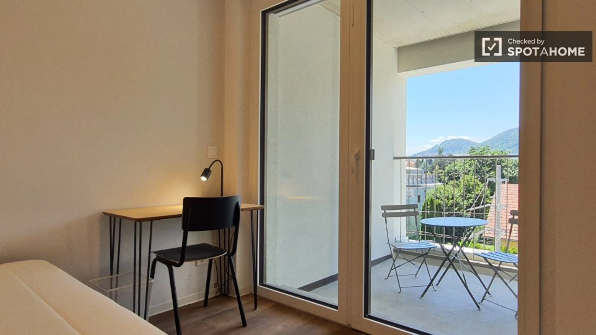 Quarto para alugar num apartamento partilhado em Graz