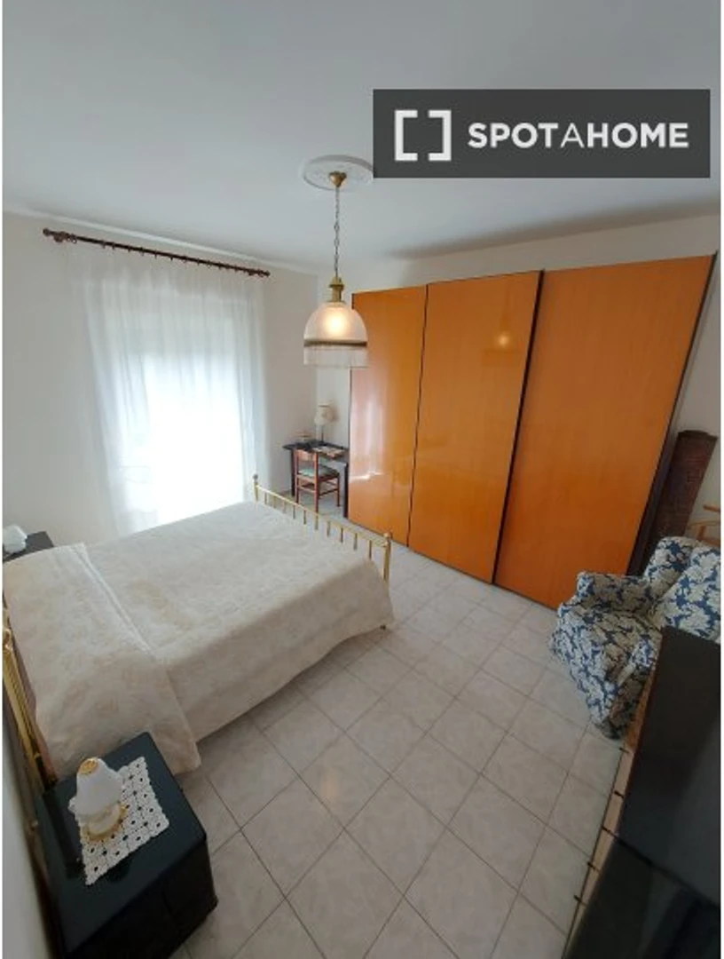 Alquiler de habitación en piso compartido en Perugia