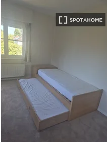 Private room at Av. de la Faisanderie, image 4 of 19