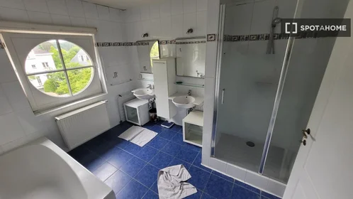 Private room at Av. de la Faisanderie, image 8 of 19
