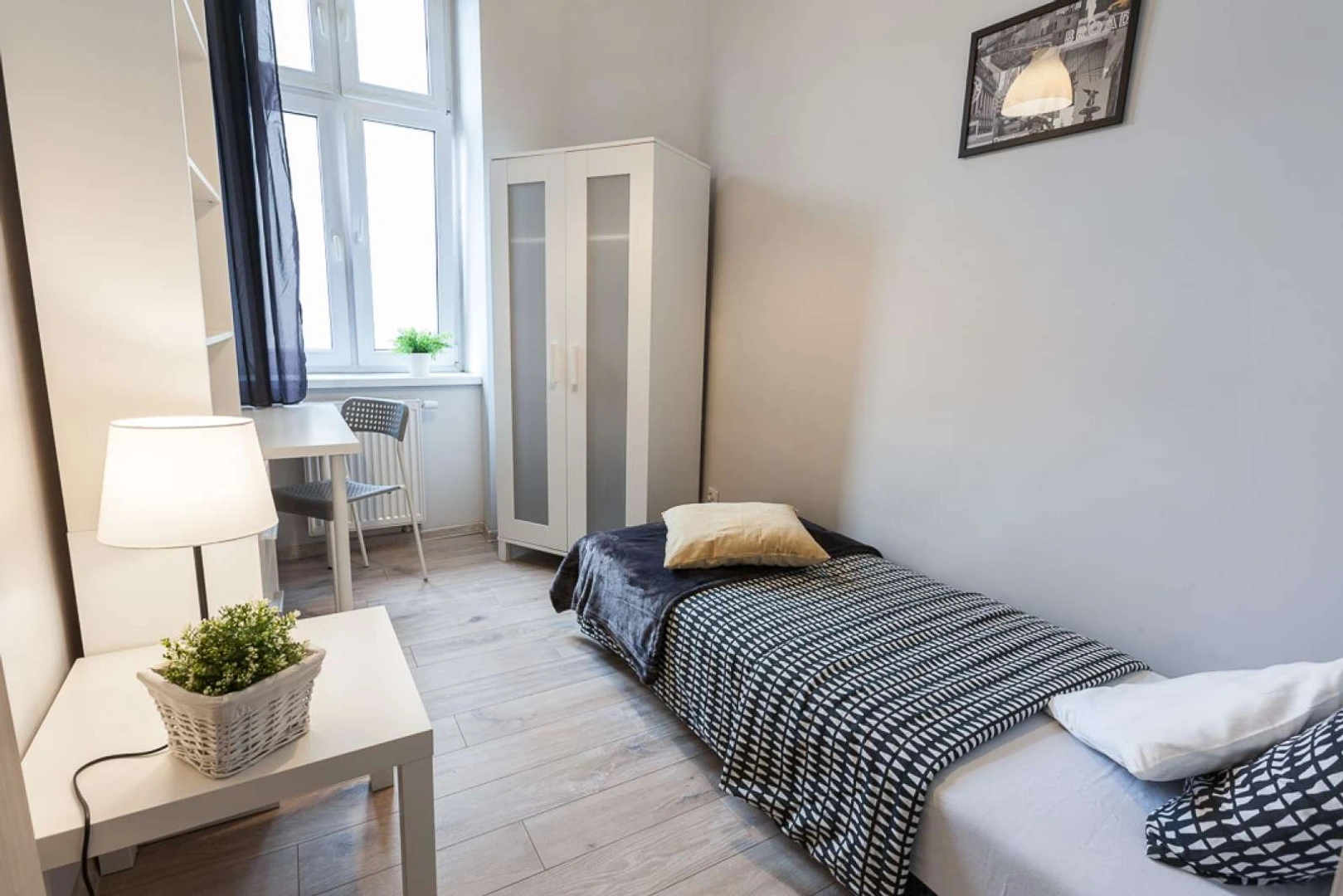 Renting rooms by the month in wrocław