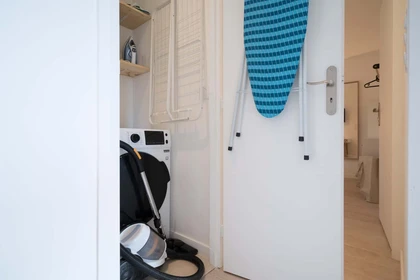 Quarto privado em 922 Av. de la Victoire du 8 Mai 1945, 83000 Toulon, France, imagem 14 de 17