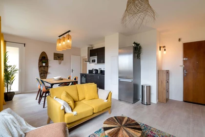 Quarto privado em 922 Av. de la Victoire du 8 Mai 1945, 83000 Toulon, France, imagem 8 de 17