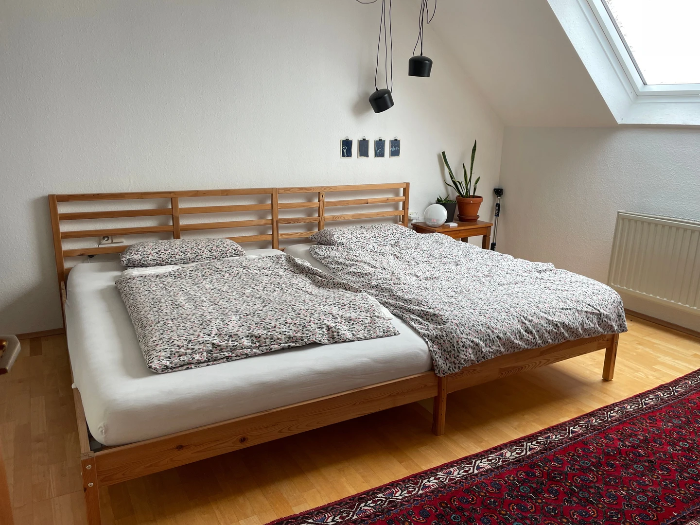 Zimmer mit Doppelbett zu vermieten Bergisch Gladbach