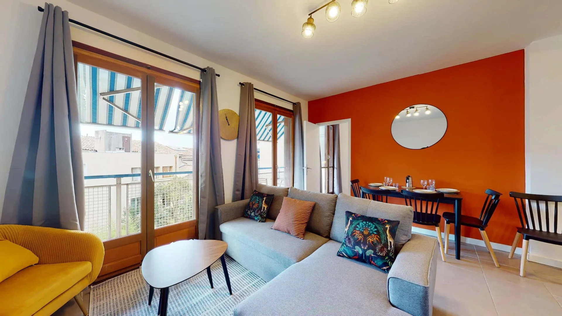Economical student room with convenient location in 