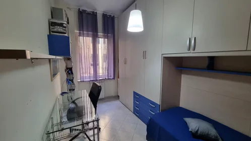 Quarto privado em Via Pompeo Magno, Fuorigrotta, imagem 5 de 10