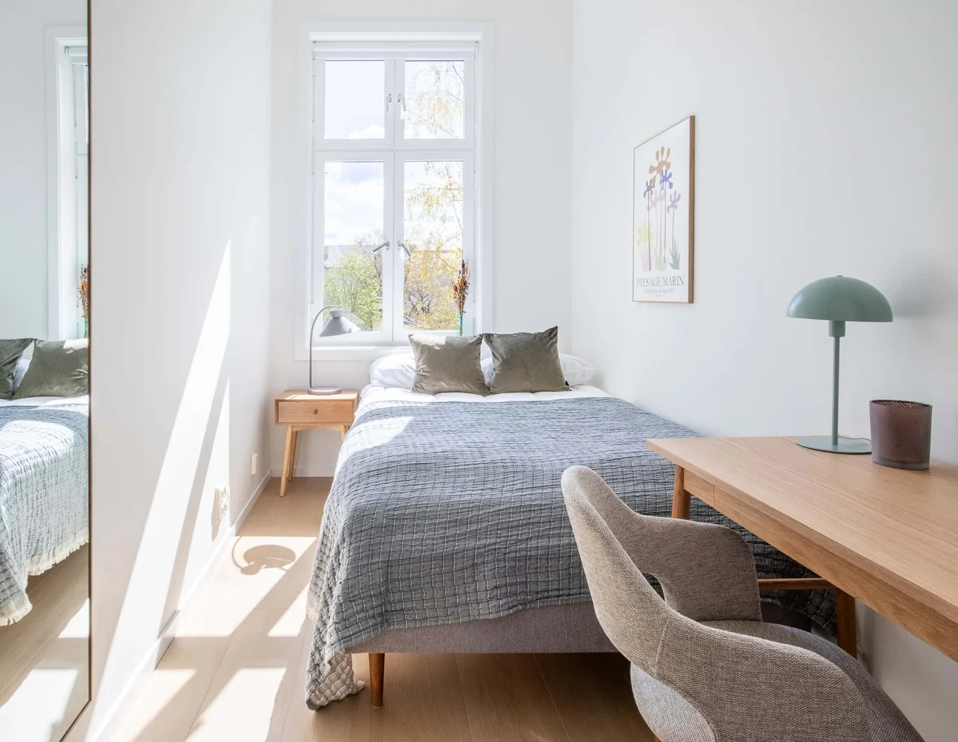 Chambre confortable pour étudiants disponible dans 