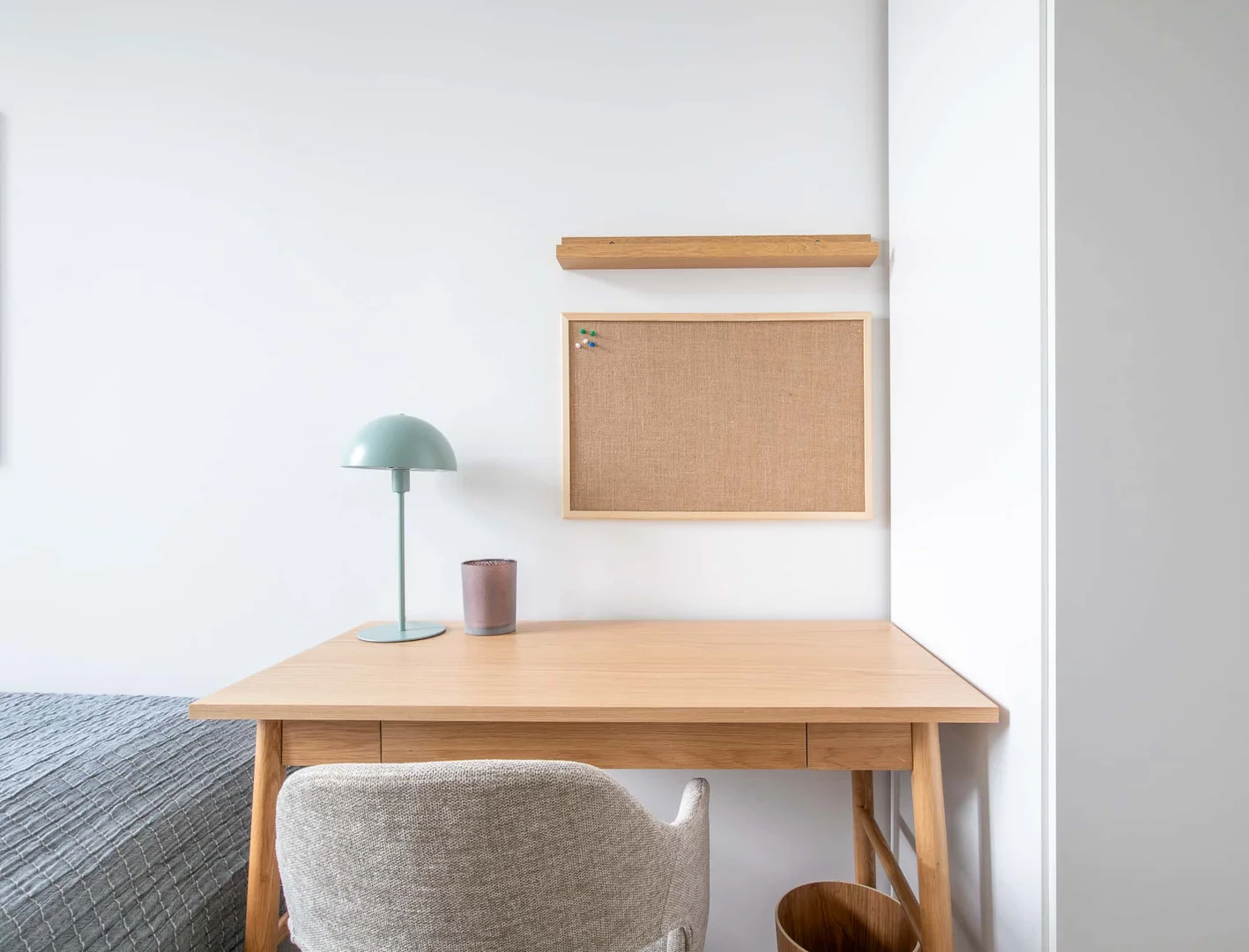 Chambre confortable pour étudiants disponible dans 