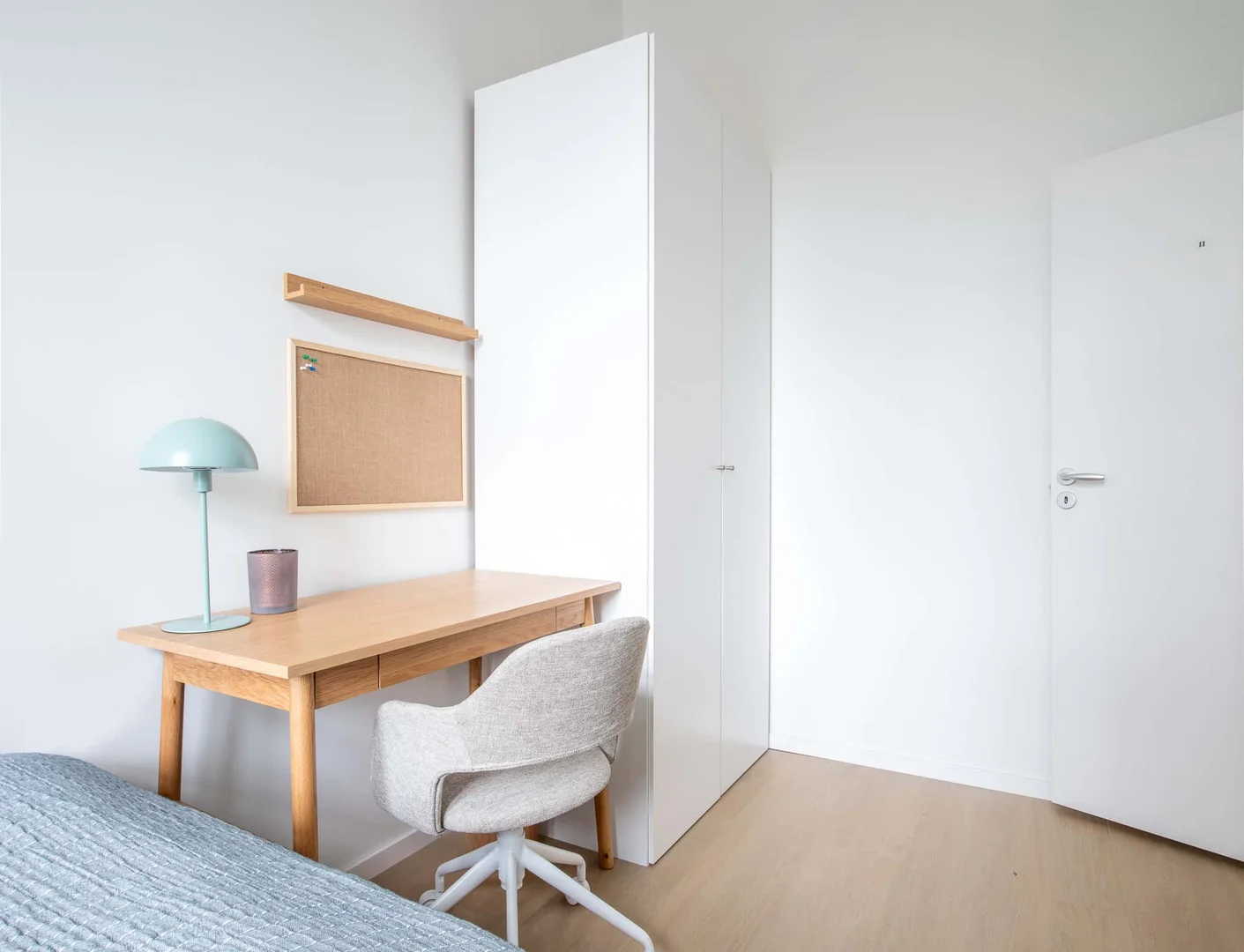 Chambre d'étudiant fonctionnelle parfaite pour étudier dans 
