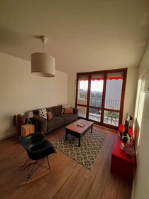 Renting rooms by the month in Pau