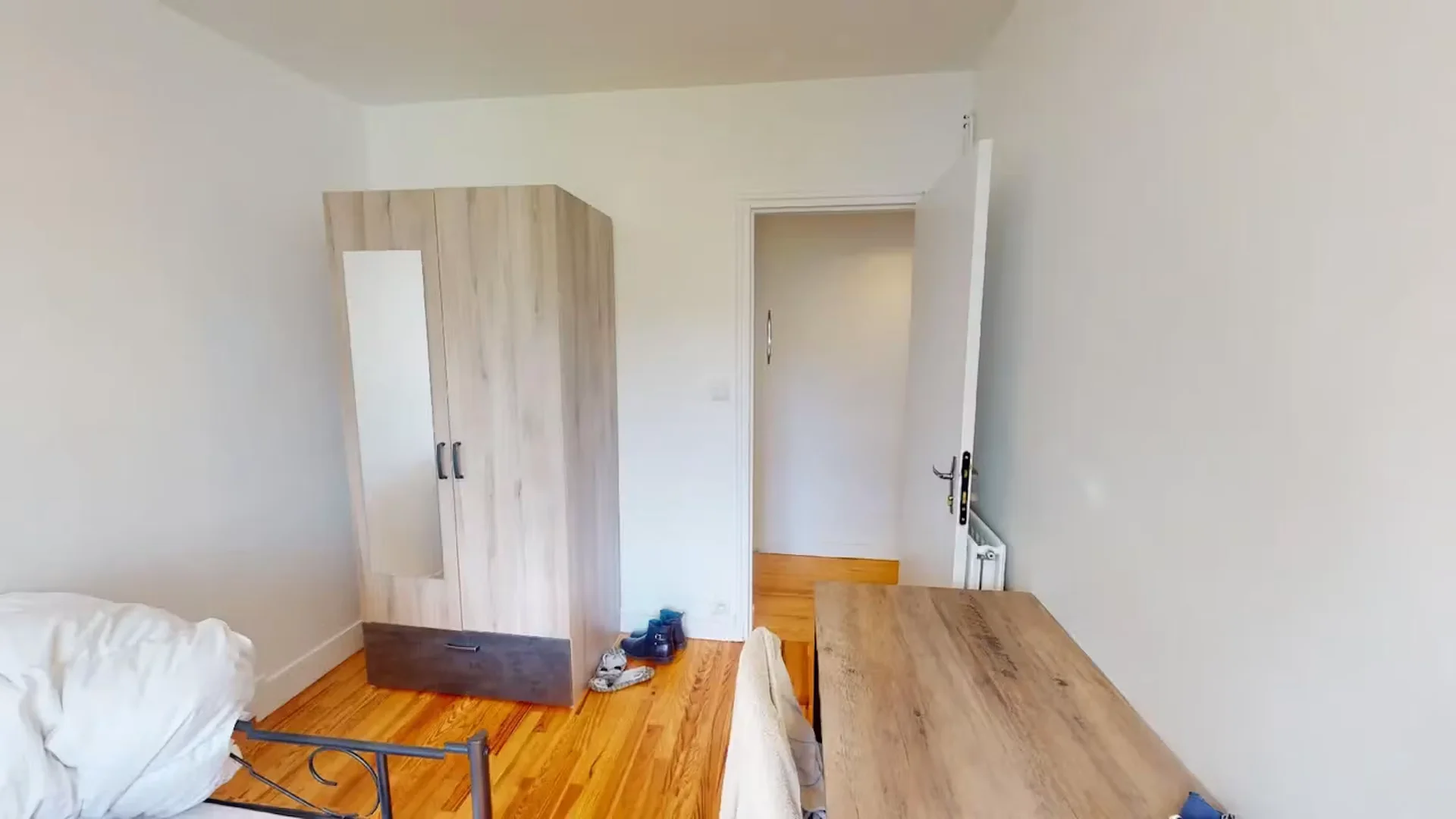 Habitación asequible para estudiantes con buena iluminación en 