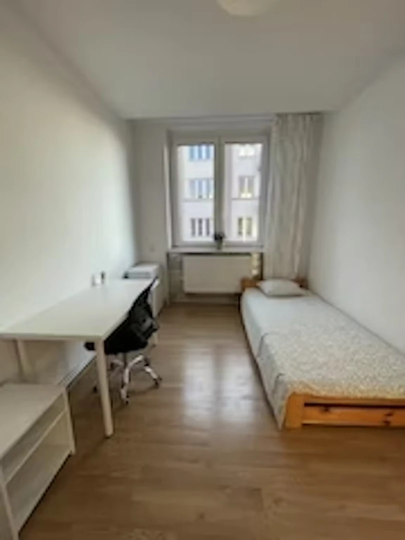 Stanza in affitto in appartamento condiviso a Katowice