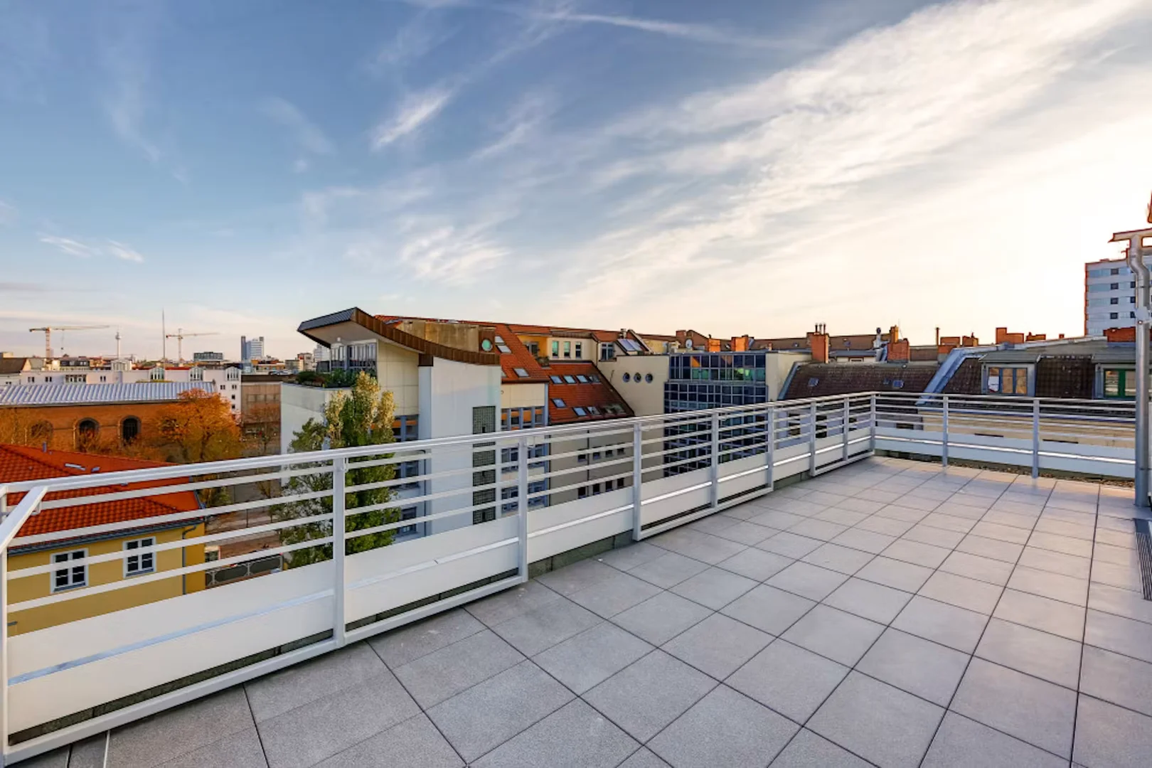 Habitación estudiantil económica cerca del campus en 
