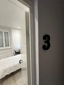 Zimmer mit Doppelbett zu vermieten Coimbra