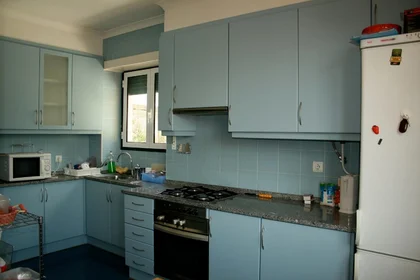 Habitación privada en Rua Eça de Queirós, imagen 6 de 21