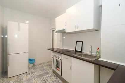 Prywatny pokój Carrer de Pintor Ferrandis, obraz 5 25