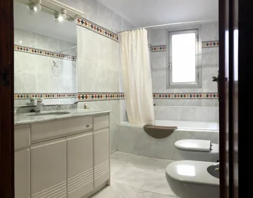 Private room at Carrer del Doctor Josep Juan Dómine, image 9 of 18