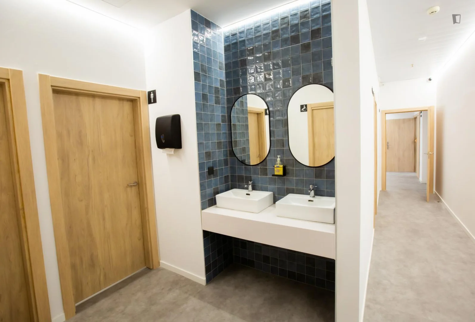 Chambre d'étudiant économique avec emplacement pratique dans 