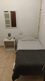 Helles Privatzimmer in Valencia