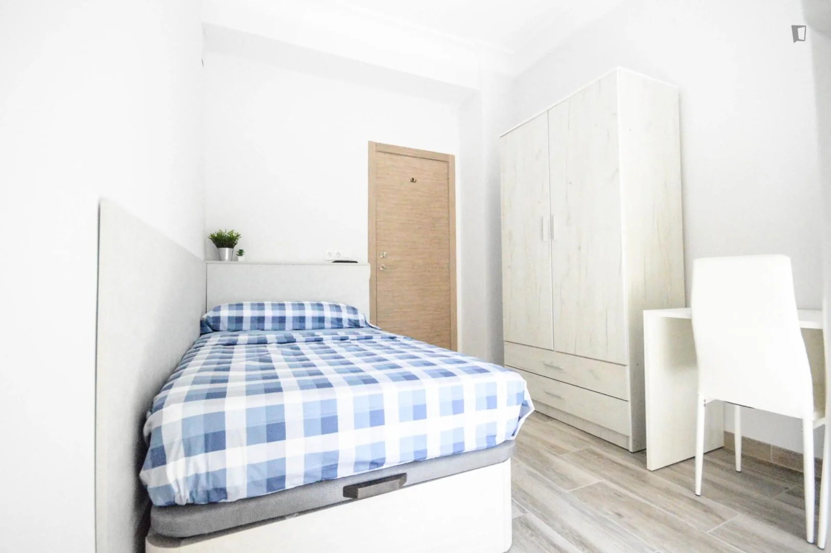 Quarto amigo do estudante em  com comodidades modernas