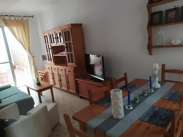 Quarto privado em Calle Doctor Marañón, imagem 28 de 37