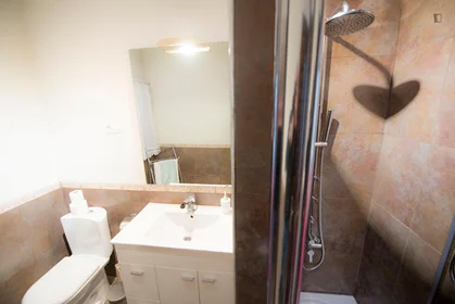 Private room at Iparraguirre Kalea, image 21 of 30