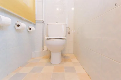Chambre privée à calle Huertas De la Villa, image 8 de 13