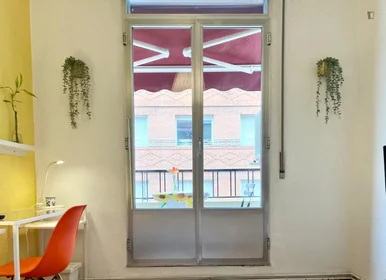 Chambre privée à calle Huertas De la Villa, image 8 de 24