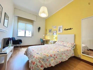 Chambre privée à calle Huertas De la Villa, image 1 de 20
