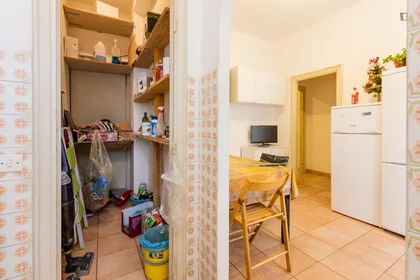 Stanza privata in Via Lero, immagine 6 di 16