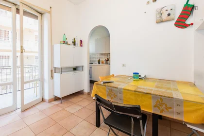 Stanza privata in Via Lero, immagine 7 di 16
