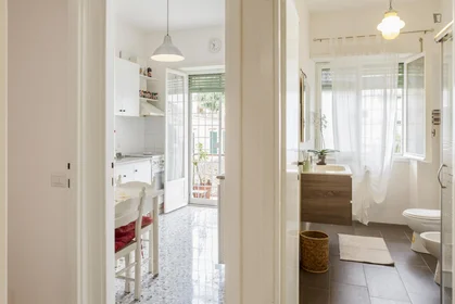Private room at Via dell'Aquila Reale, image 9 of 17
