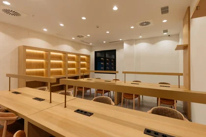 Private room in residence at Calle Portuetxe, image 6 of 16