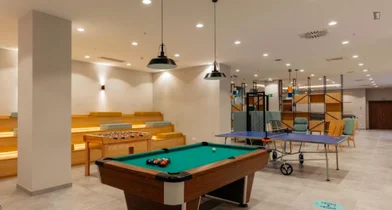 Private room in residence at Calle Portuetxe, image 9 of 16
