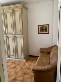 Room for rent with double bed Pisa