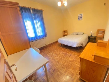 Pamplona-iruna de aylık kiralık oda