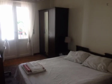 Room for rent with double bed pamplona-iruna