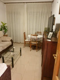 Private room at Avenida el Bierzo, image 5 of 9