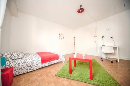 Strasbourg de çift kişilik yataklı kiralık oda