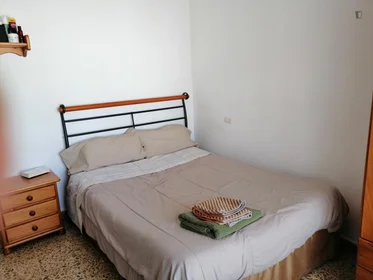 Private room at Carrer Faust Morell, image 1 of 10
