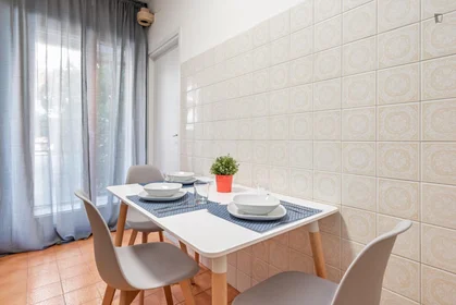 Quarto privado em Via Domenico Piacentino, imagem 5 de 16
