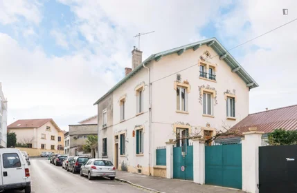 Stanza privata in Rue Villebois Mareuil, immagine 15 di 16