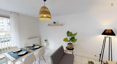 Private room at Rue Pierre Audry, image 5 of 16