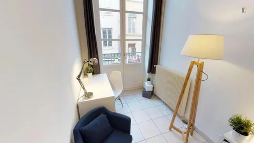 Chambre privée à rue Paul Bert, image 3 de 15