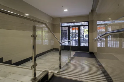 Quarto privado em Paseo de S. Antonio, imagem 15 de 17