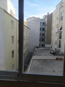 Quarto privado em Paseo de S. Antonio, imagem 6 de 17