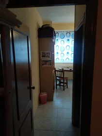 Quarto privado em Paseo de S. Antonio, imagem 7 de 17